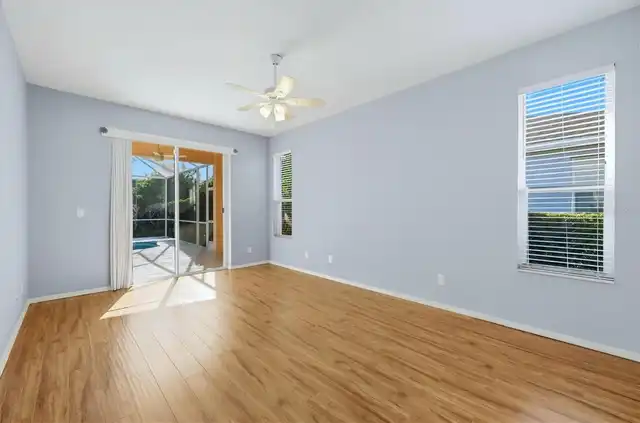 Listing Photo 9