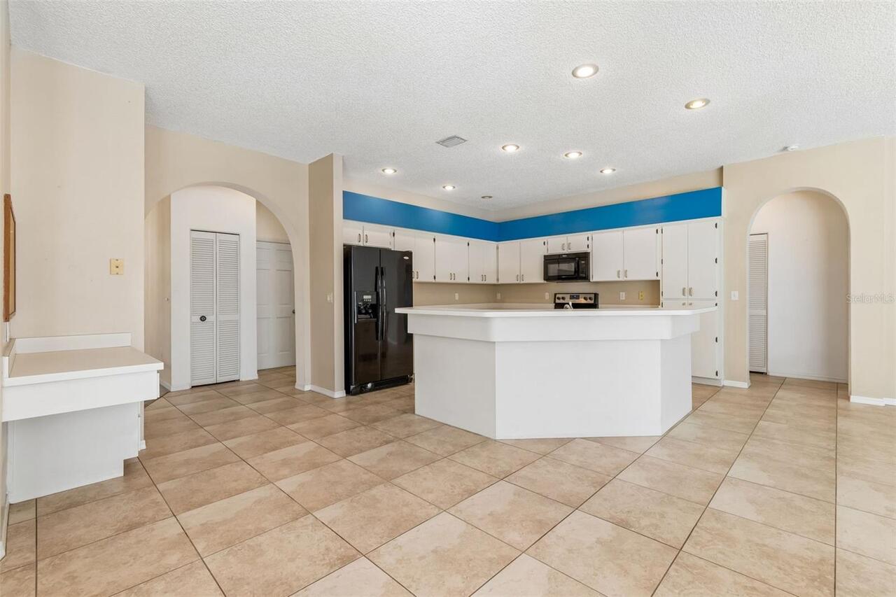 Listing Photo 14