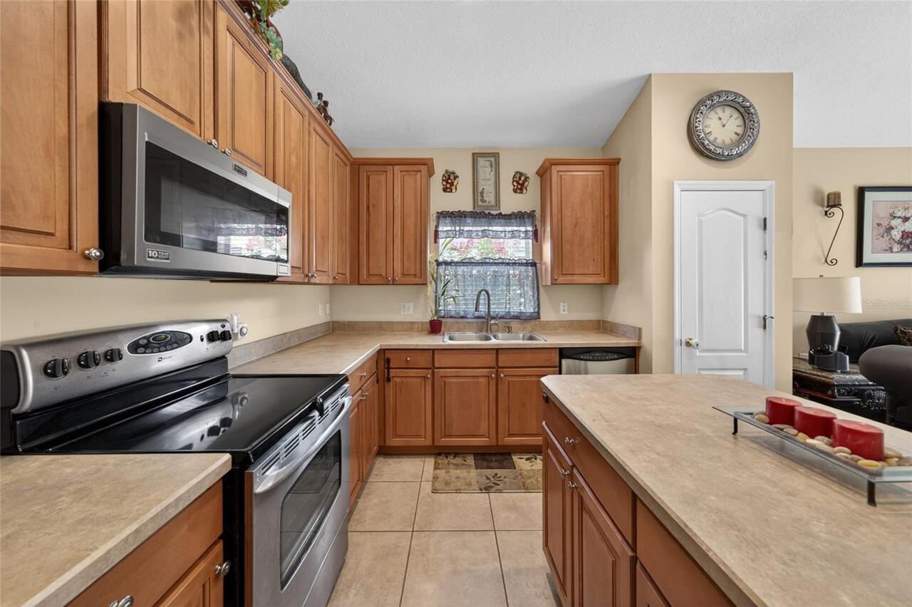 Listing Photo 10