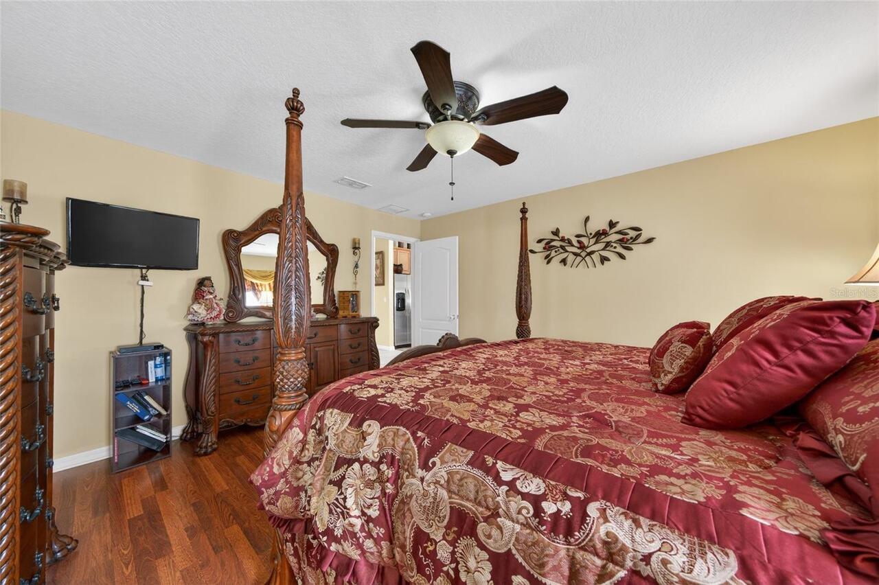 Listing Photo 17
