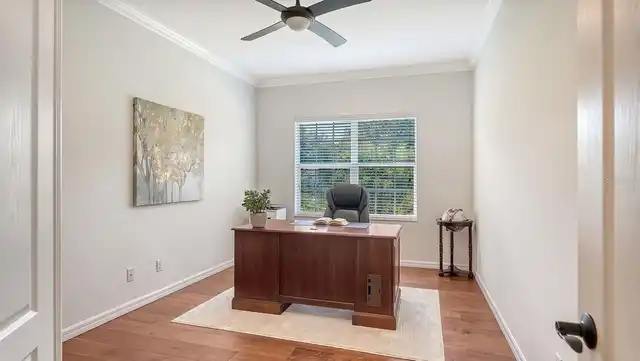 Listing Photo 11