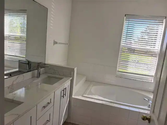 Listing Photo 9