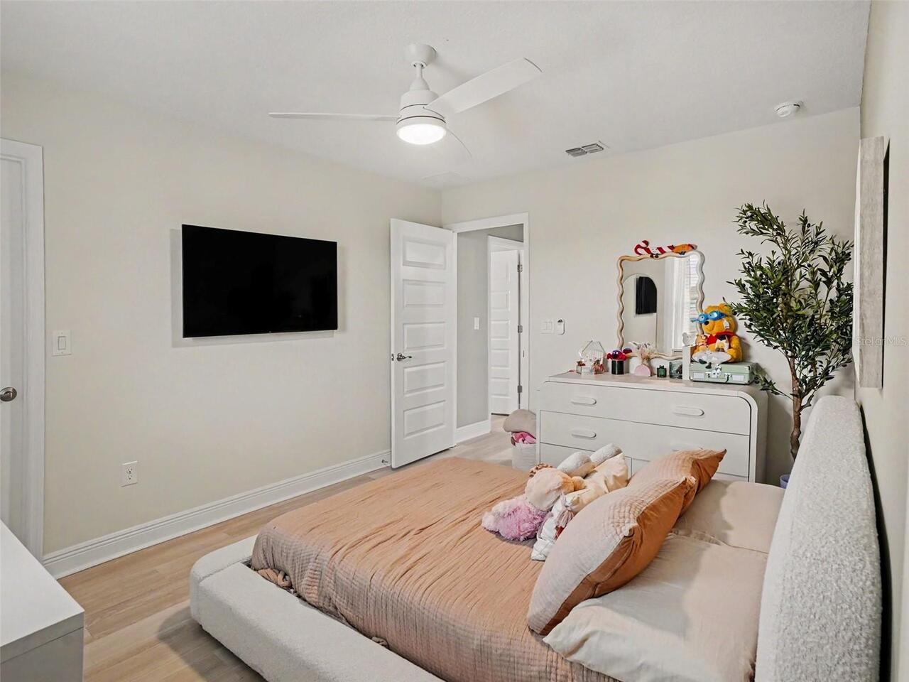 Listing Photo 28