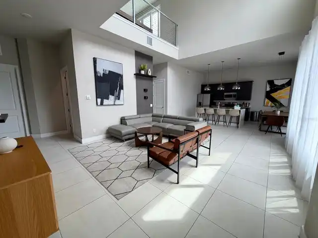 Listing Photo 10