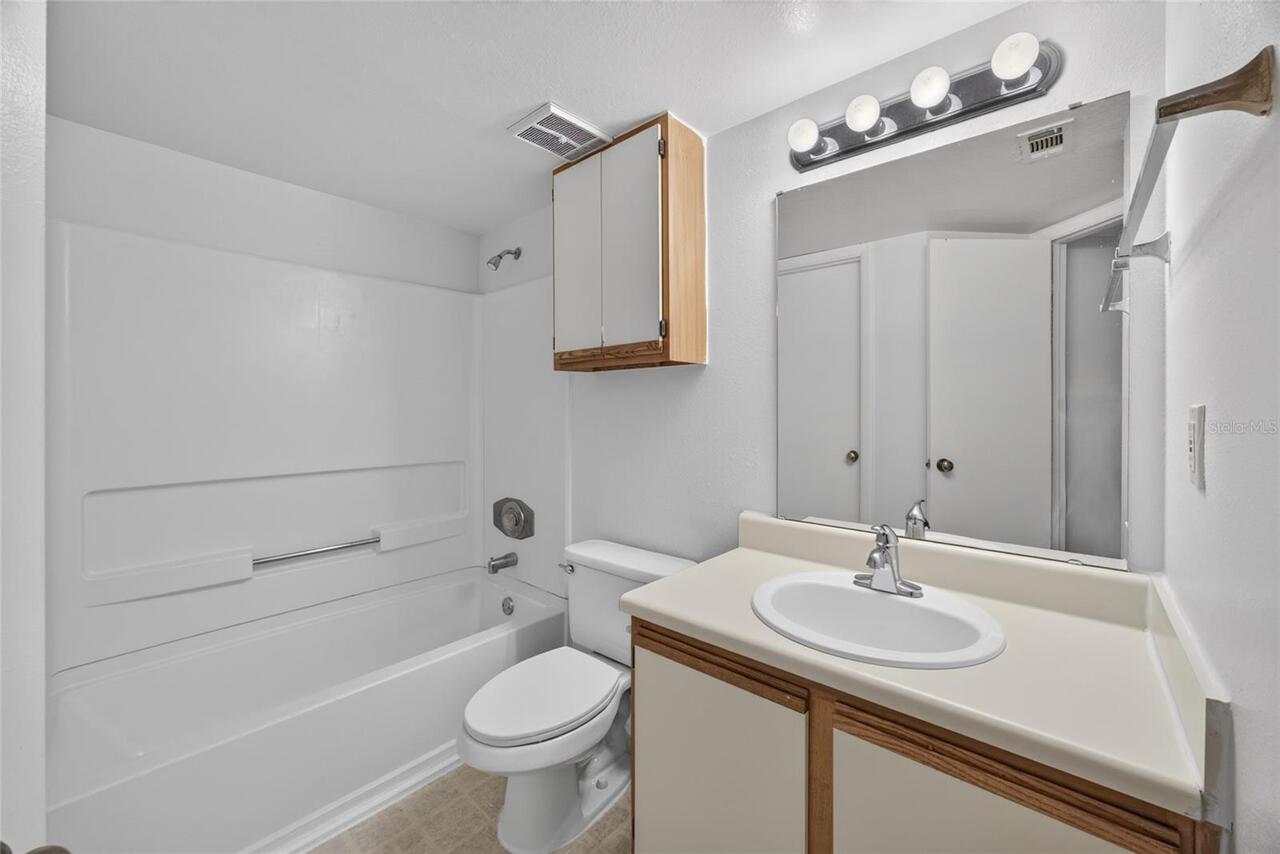 Listing Photo 10