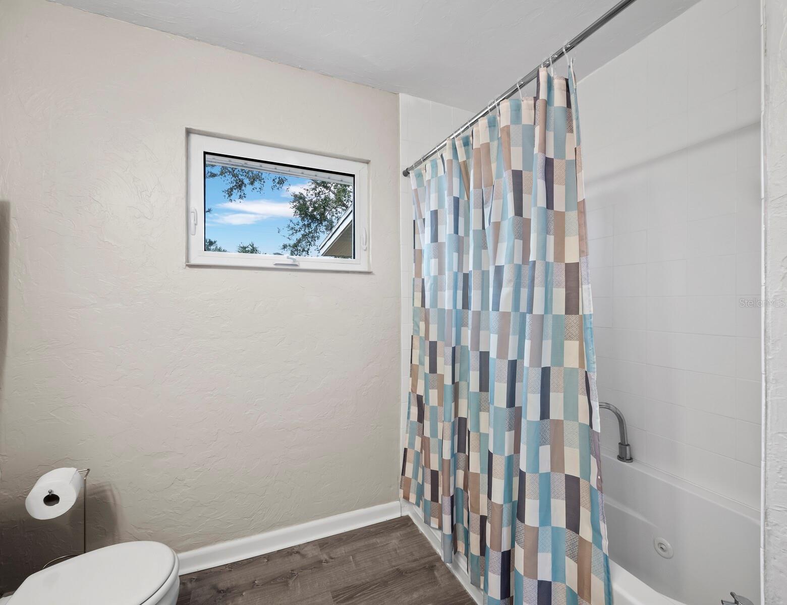 Listing Photo 22