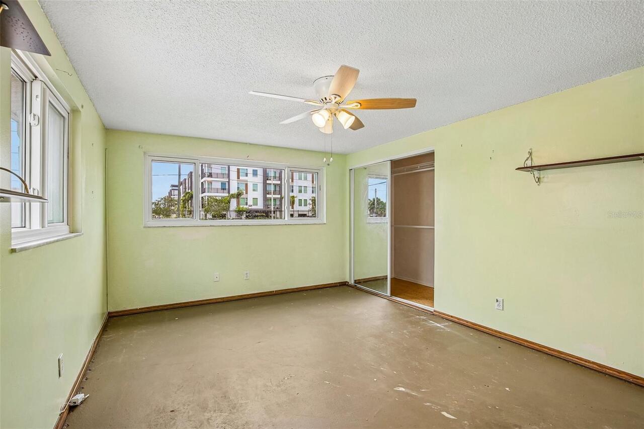 Listing Photo 9