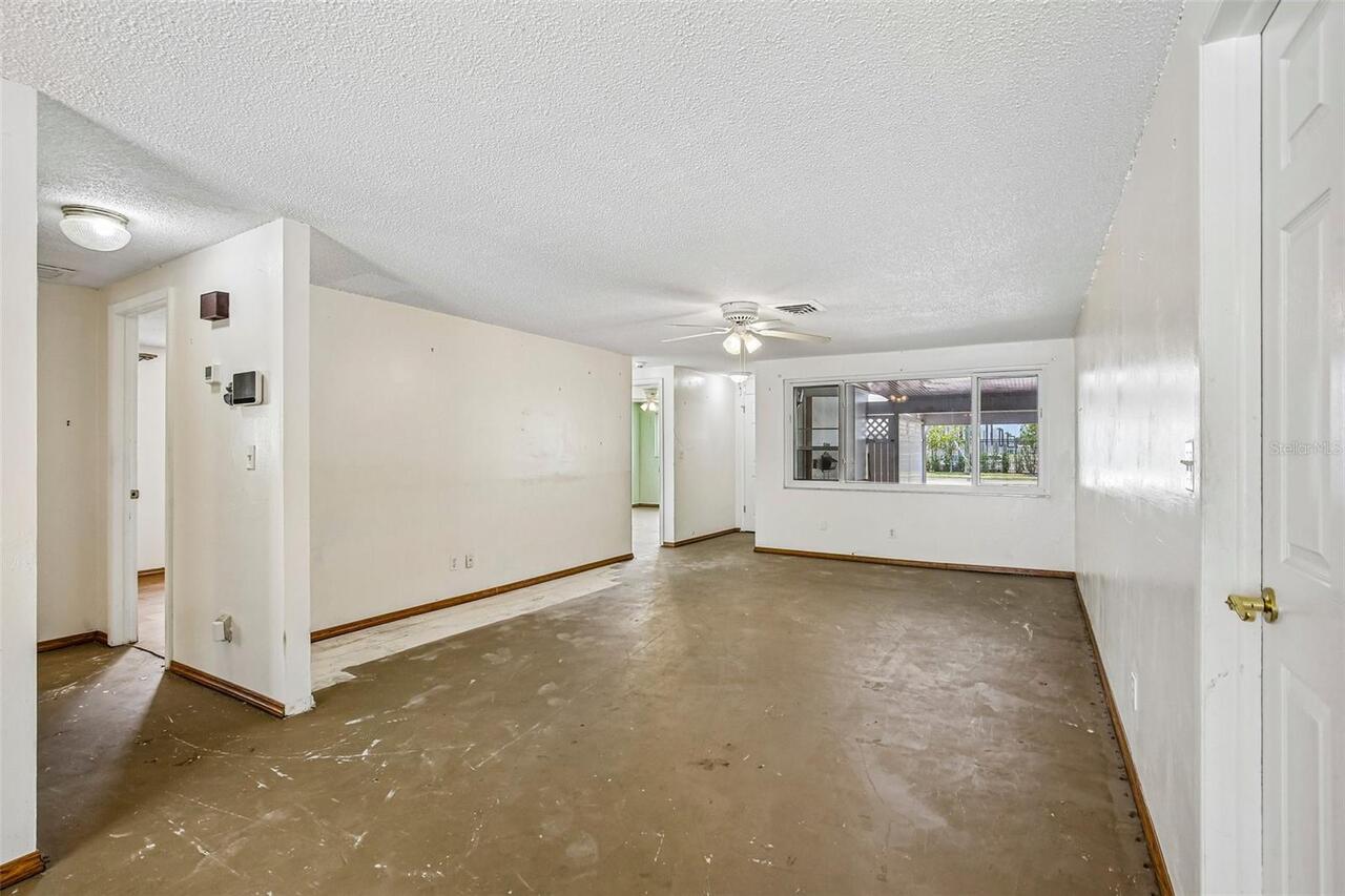 Listing Photo 14