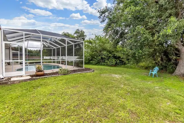 Listing Photo 10
