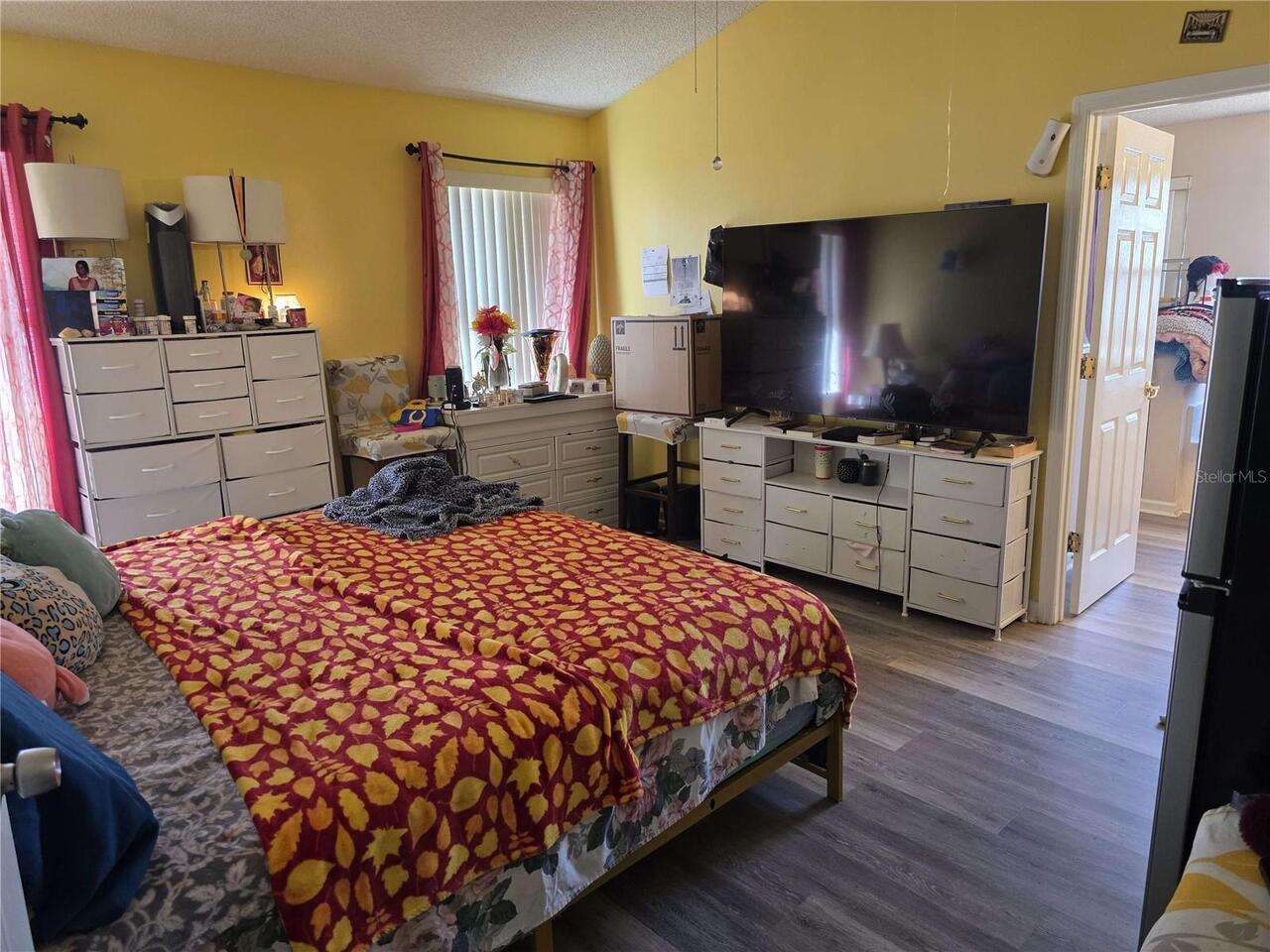 Listing Photo 12