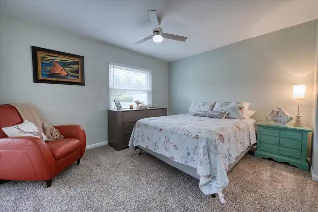 Listing Photo 16