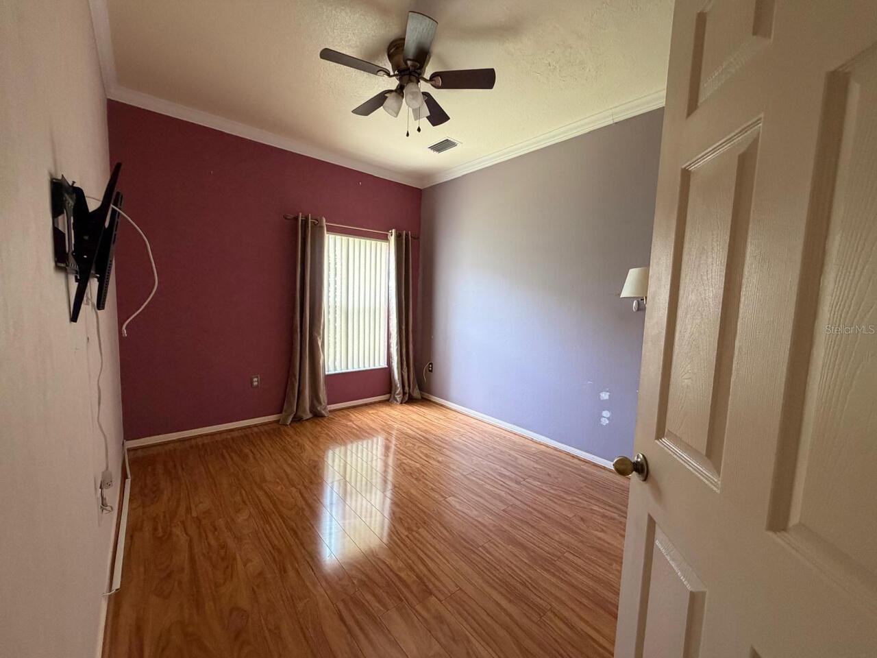 Listing Photo 9