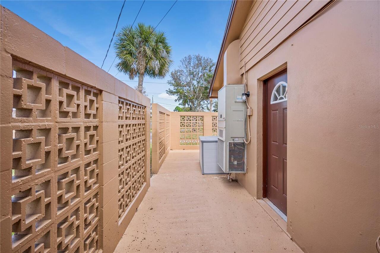 Listing Photo 16