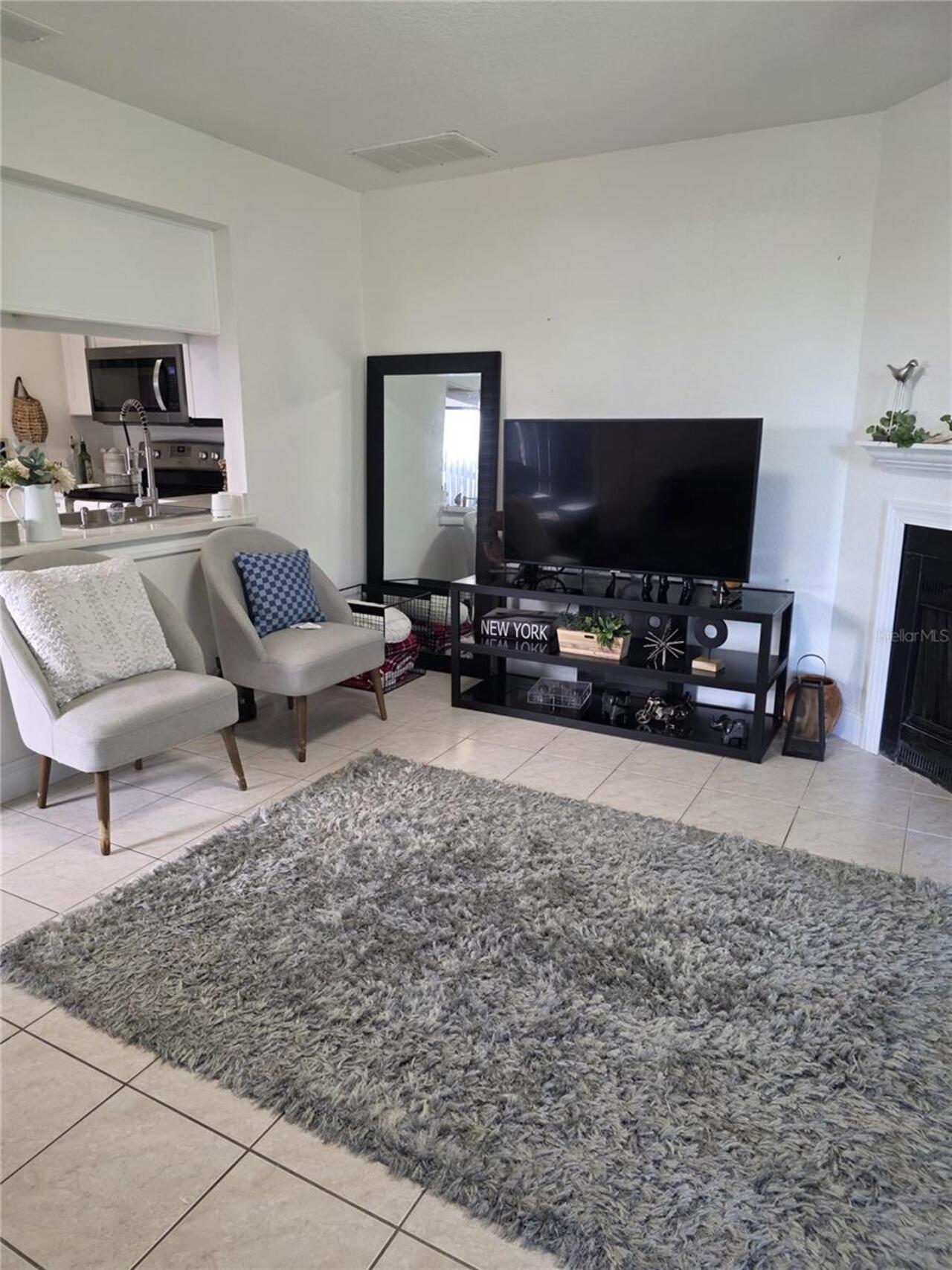 Listing Photo 8