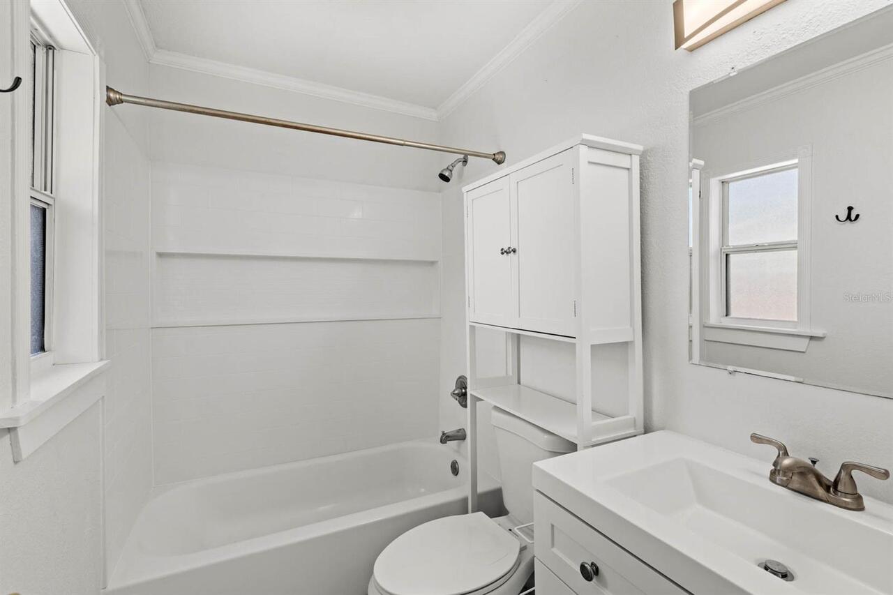 Listing Photo 17