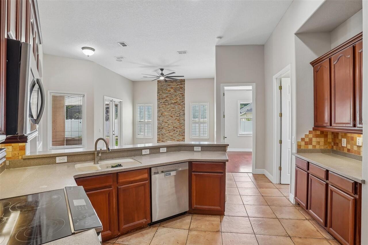 Listing Photo 17