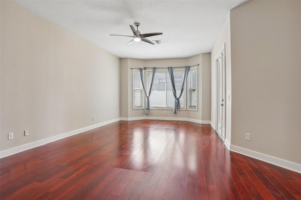 Listing Photo 23