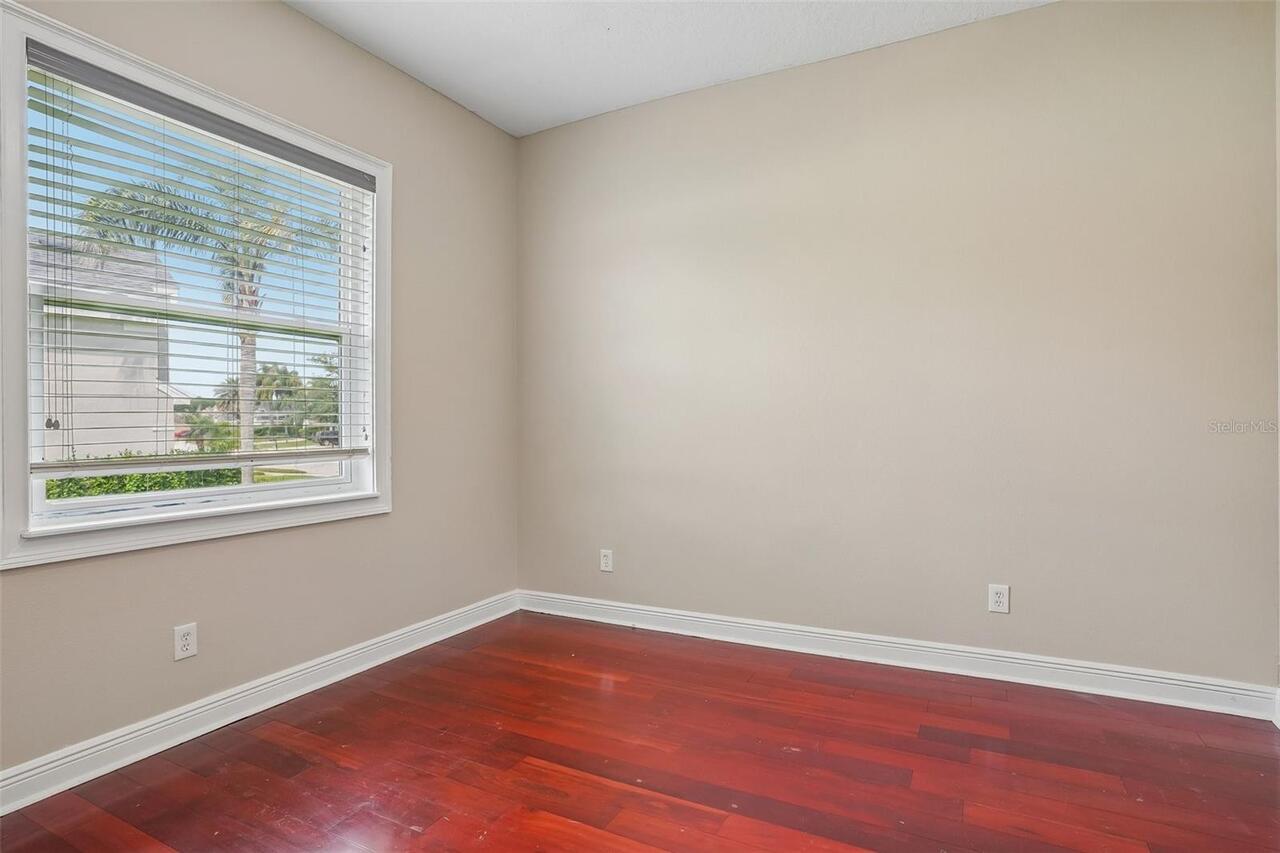 Listing Photo 32