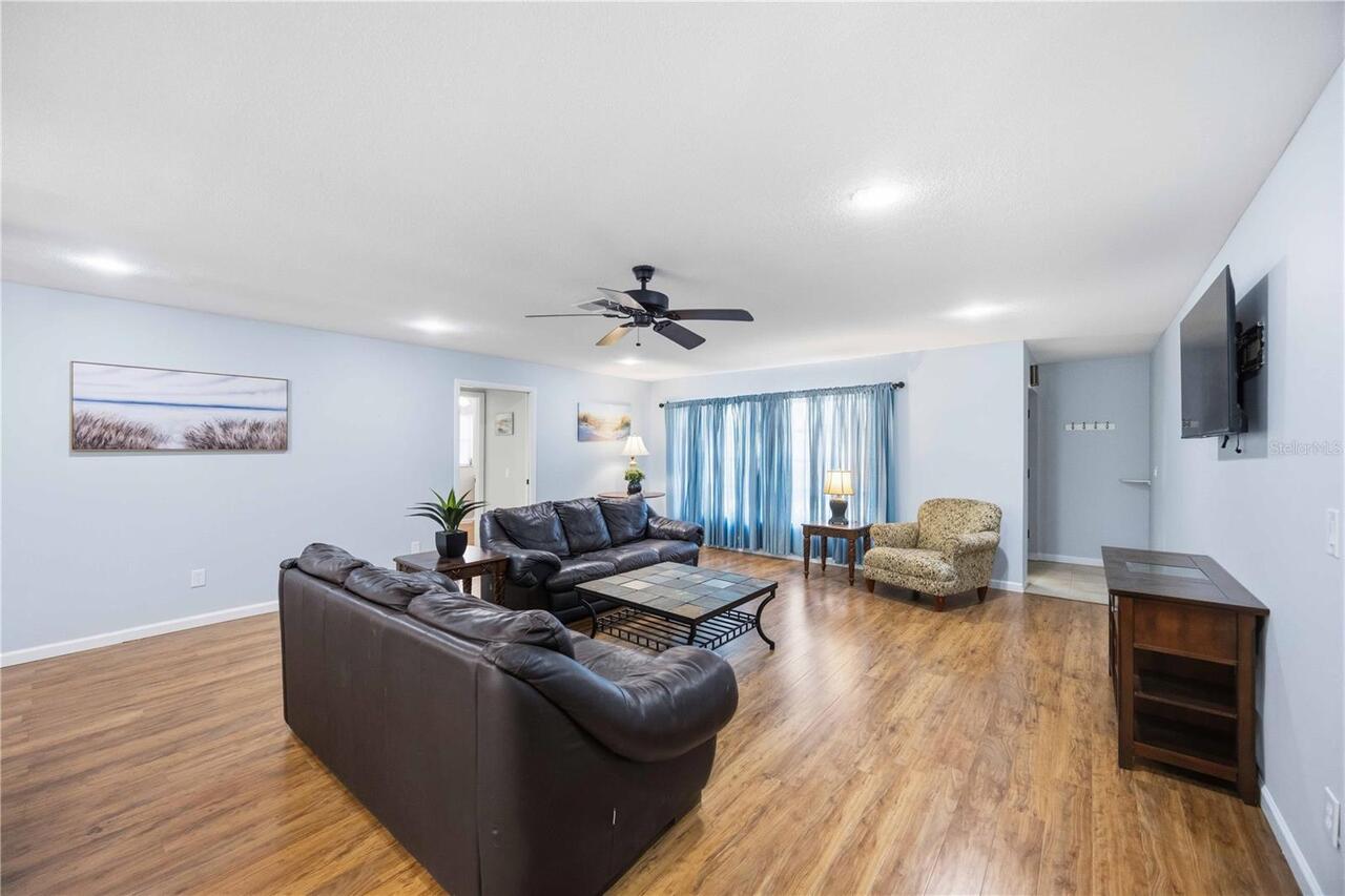 Listing Photo 7