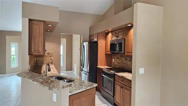 Listing Photo 16
