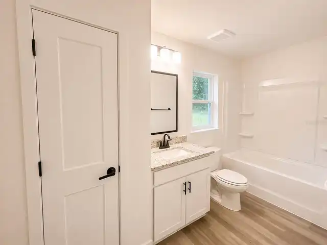Listing Photo 13