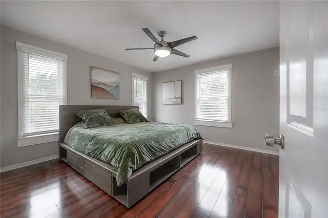 Listing Photo 12