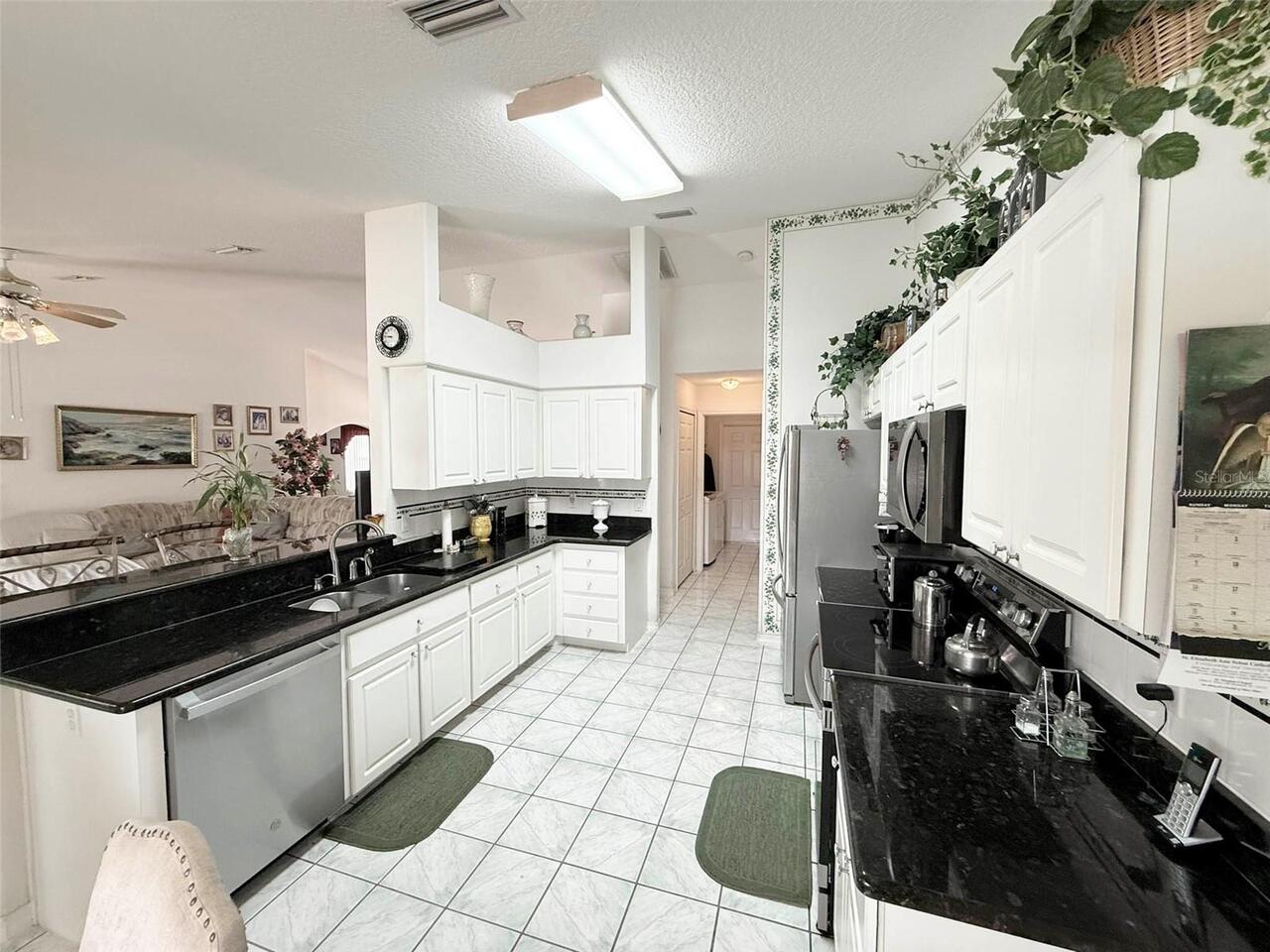 Listing Photo 6