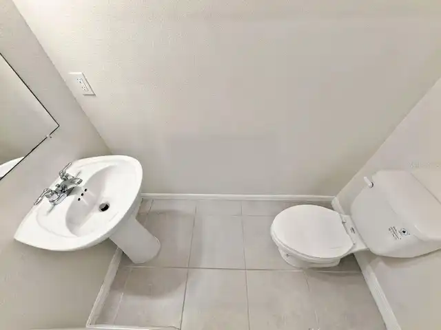 Listing Photo 9