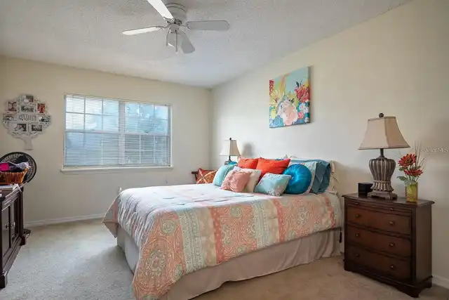 Listing Photo 10