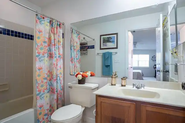 Listing Photo 11