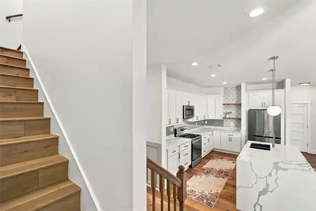 Listing Photo 19