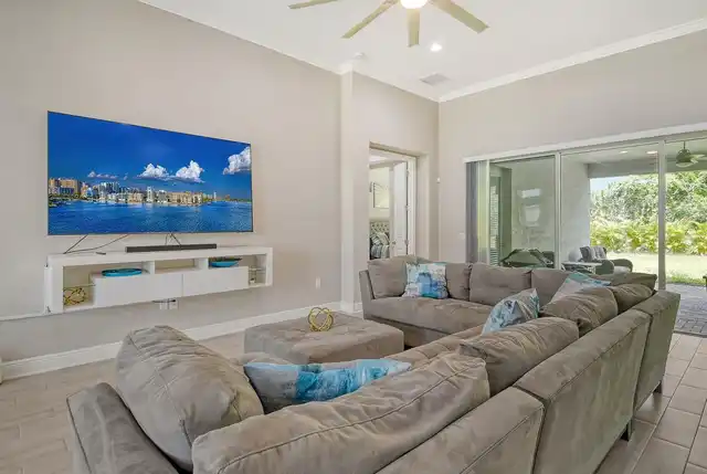 Listing Photo 17