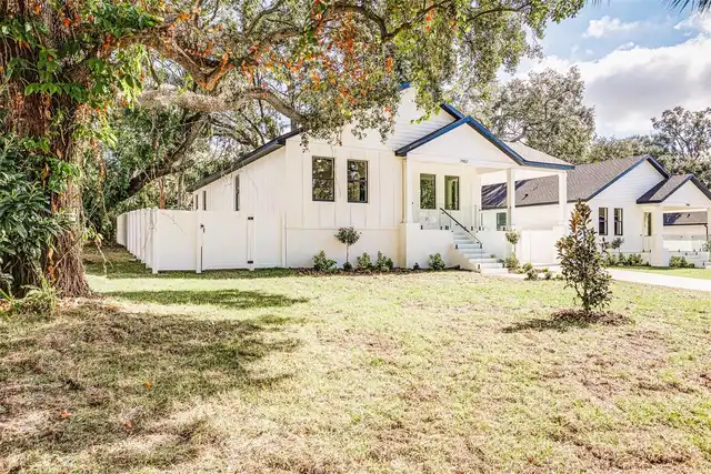 Listing Photo 8