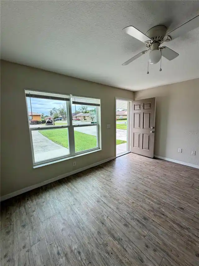 Listing Photo 13