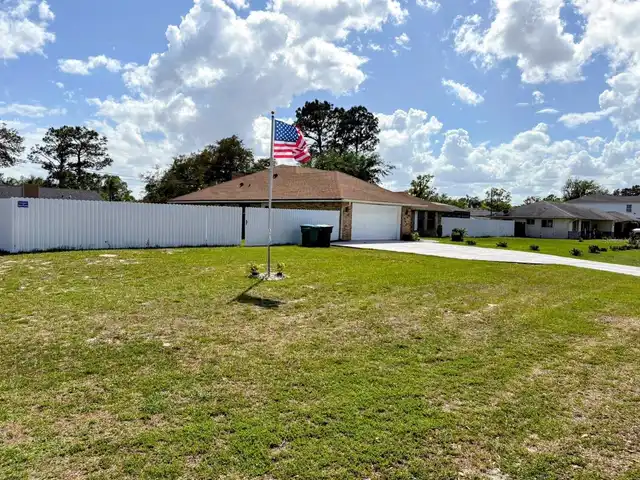 Listing Photo 6