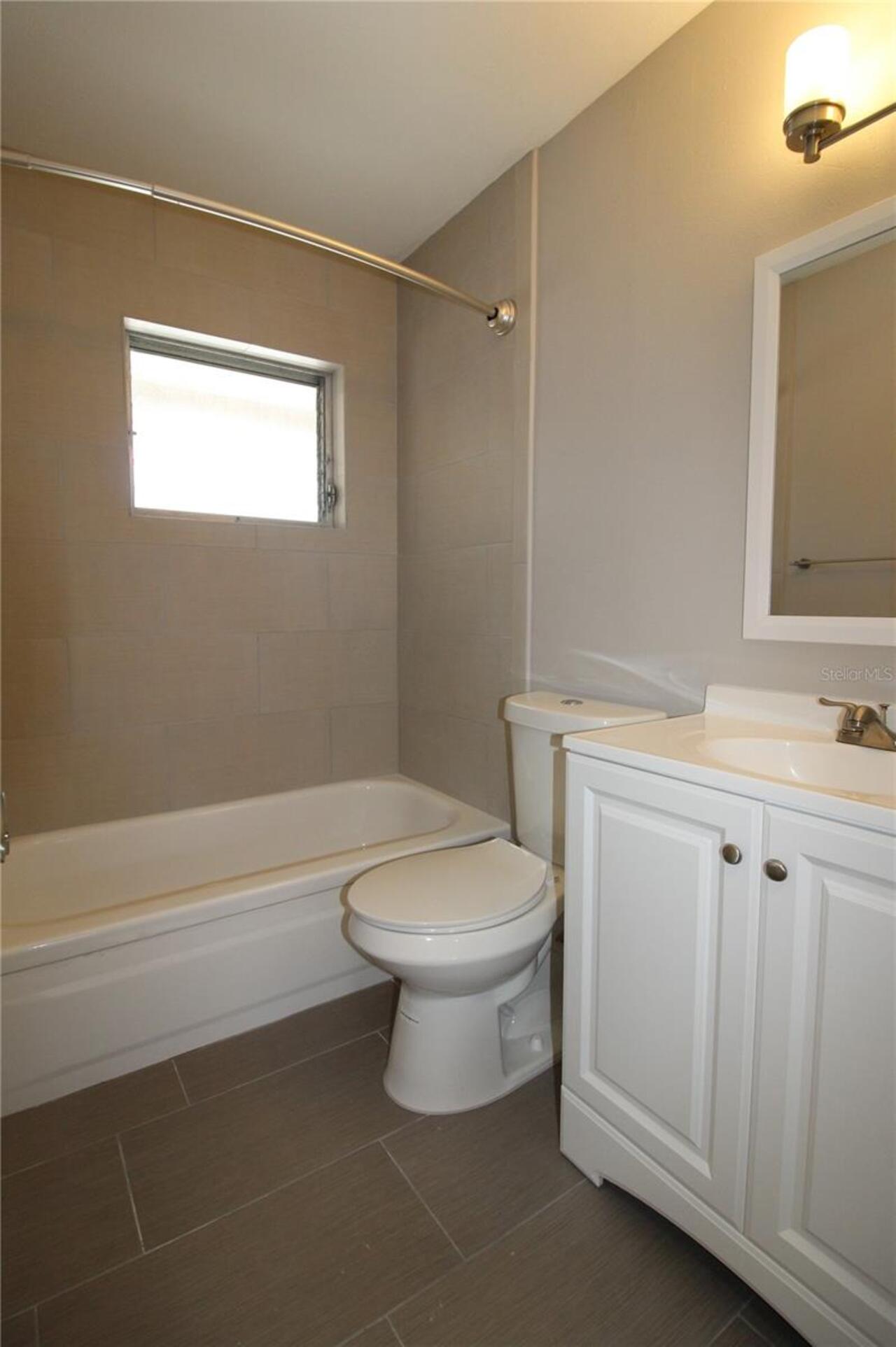 Listing Photo 9