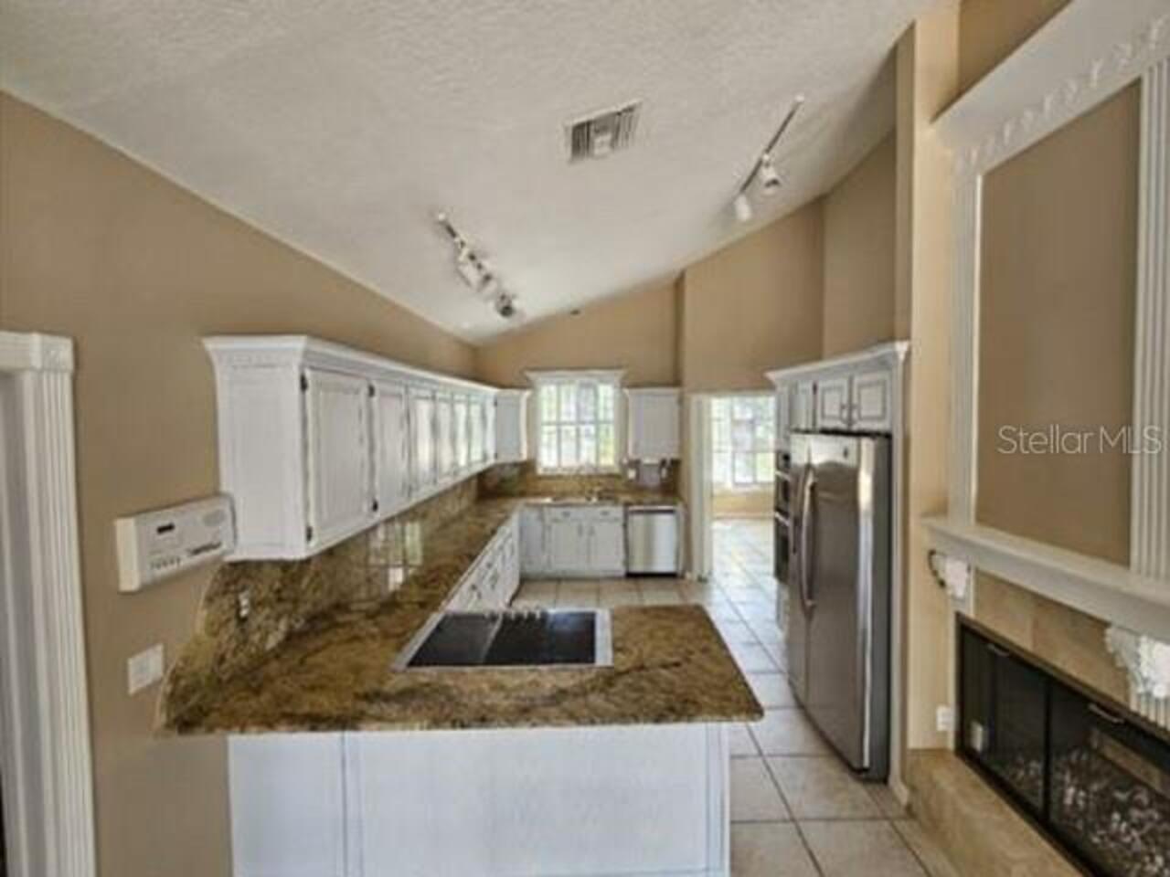 Listing Photo 9