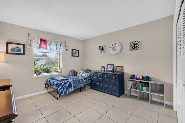 Listing Photo 22
