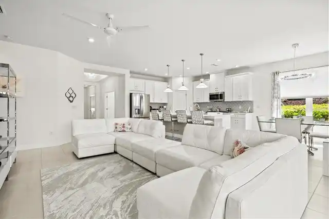 Listing Photo 19