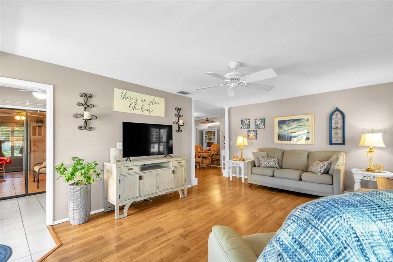Listing Photo 8