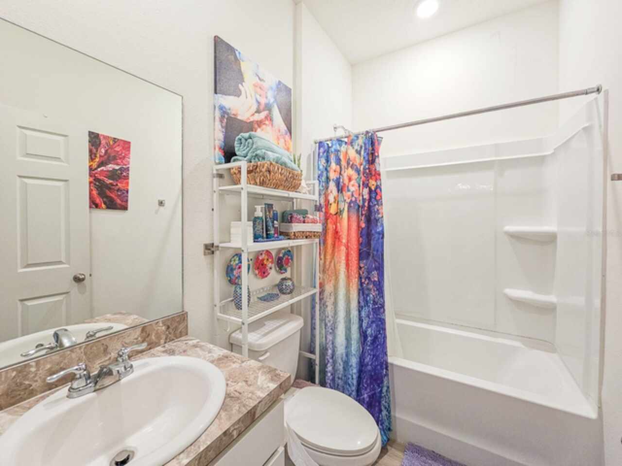 Listing Photo 10