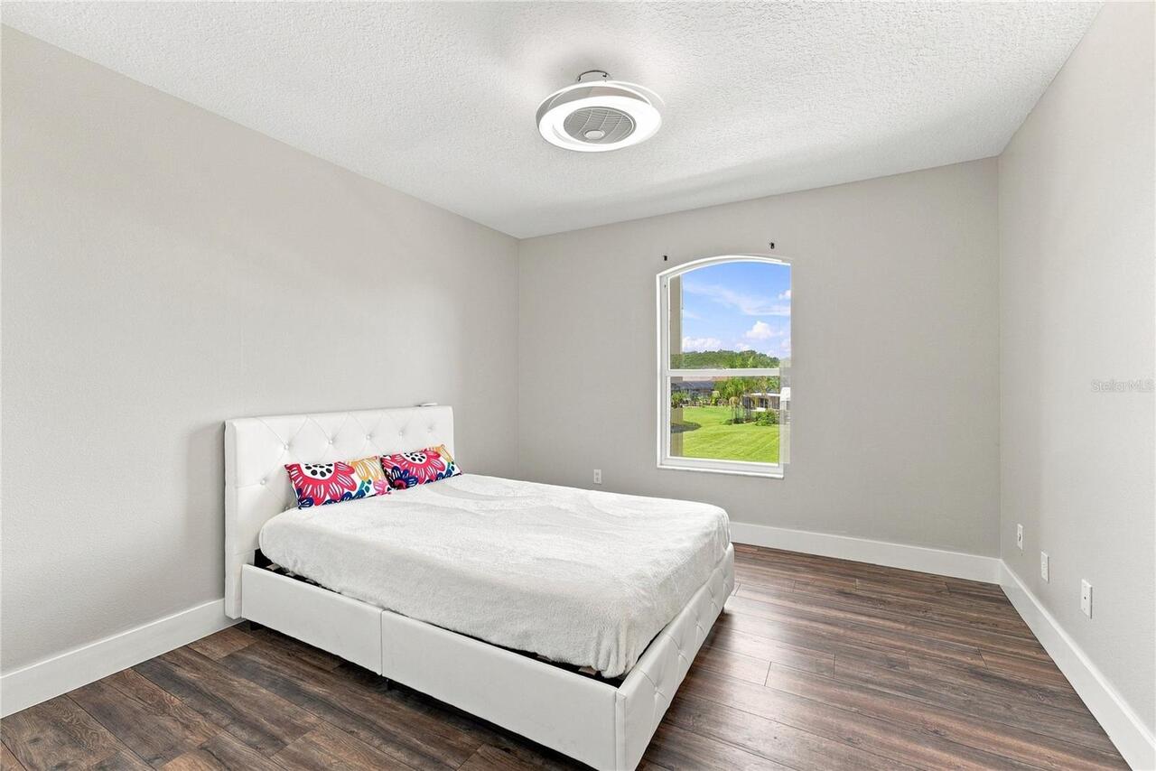 Listing Photo 37