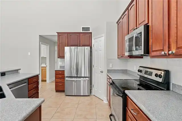 Listing Photo 17