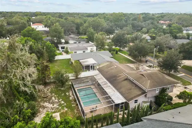 Listing Photo 12