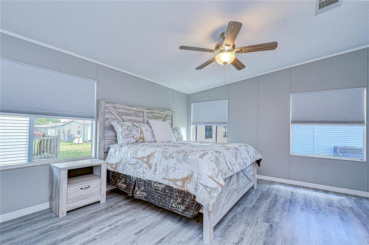 Listing Photo 32