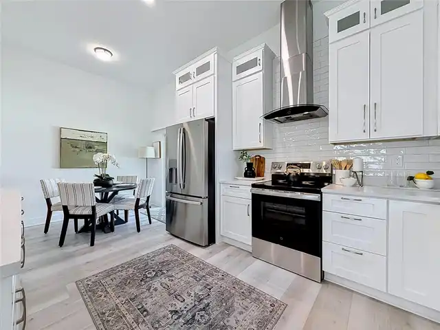 Listing Photo 14
