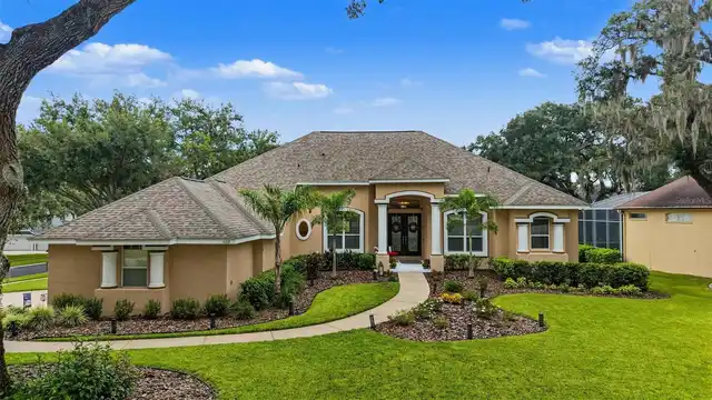 Valrico Real Estate