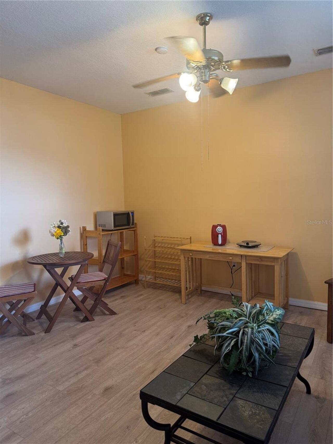 Listing Photo 14