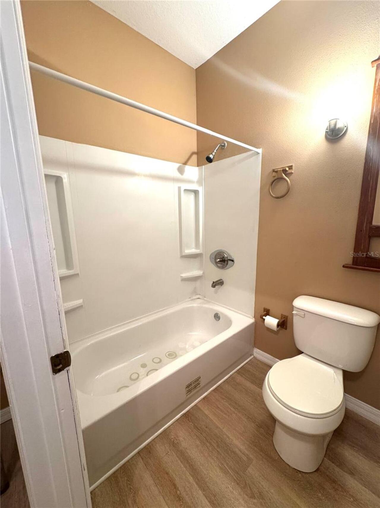 Listing Photo 29