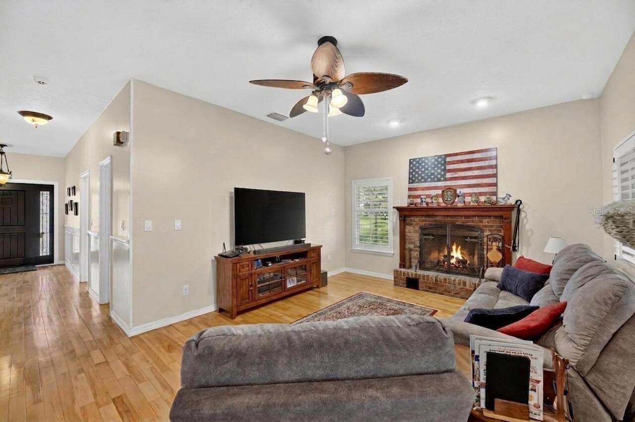 Listing Photo 14